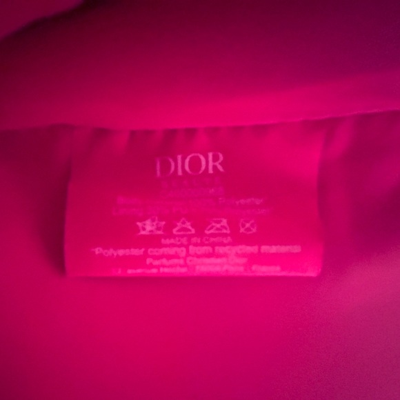 Christian Dior Vibrant Red Cosmetic Pouch with makeup - Picture 4 of 10